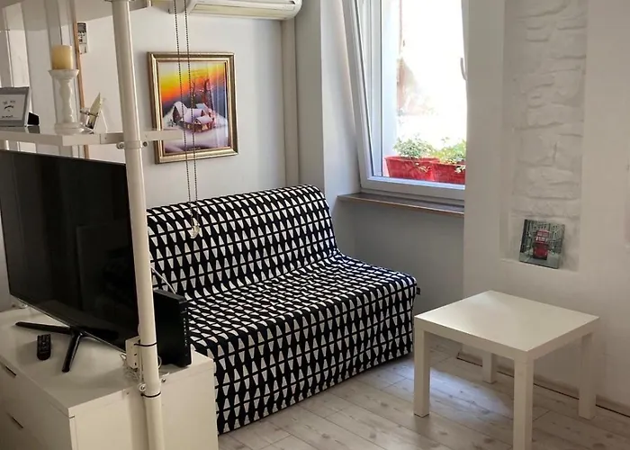 アパート Luca ピラン